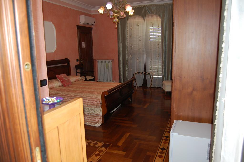 B&B Villa Francesca ソヴェラート・マリーナ 部屋 写真