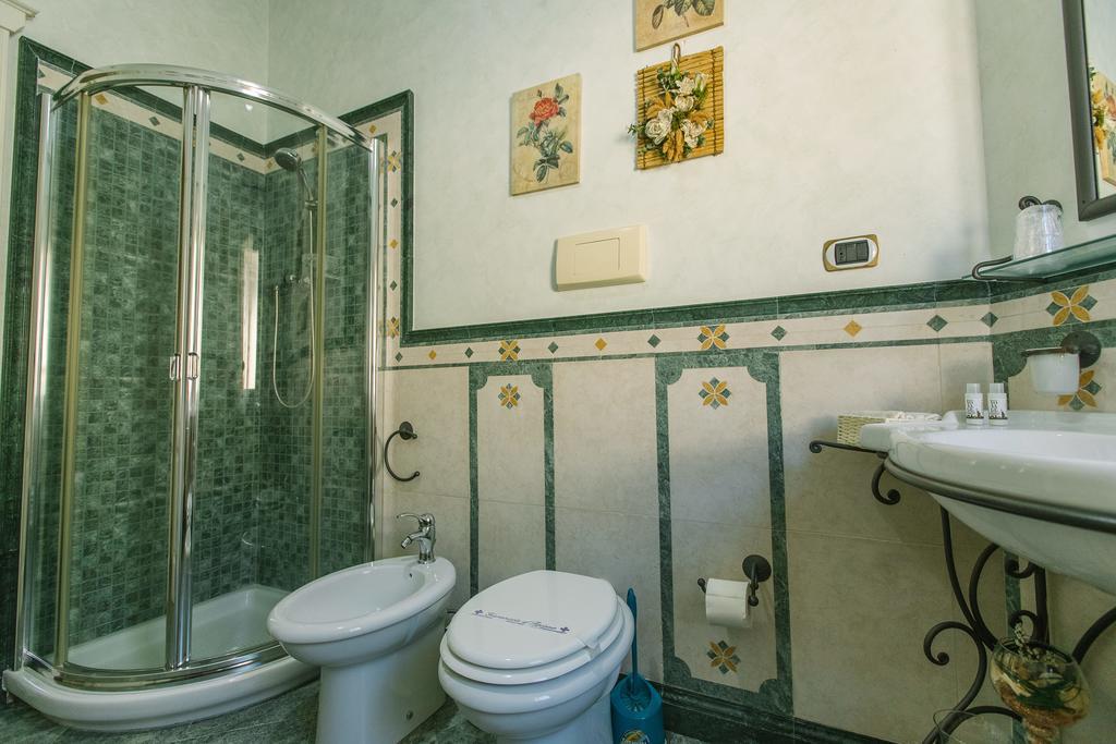 B&B Villa Francesca ソヴェラート・マリーナ エクステリア 写真